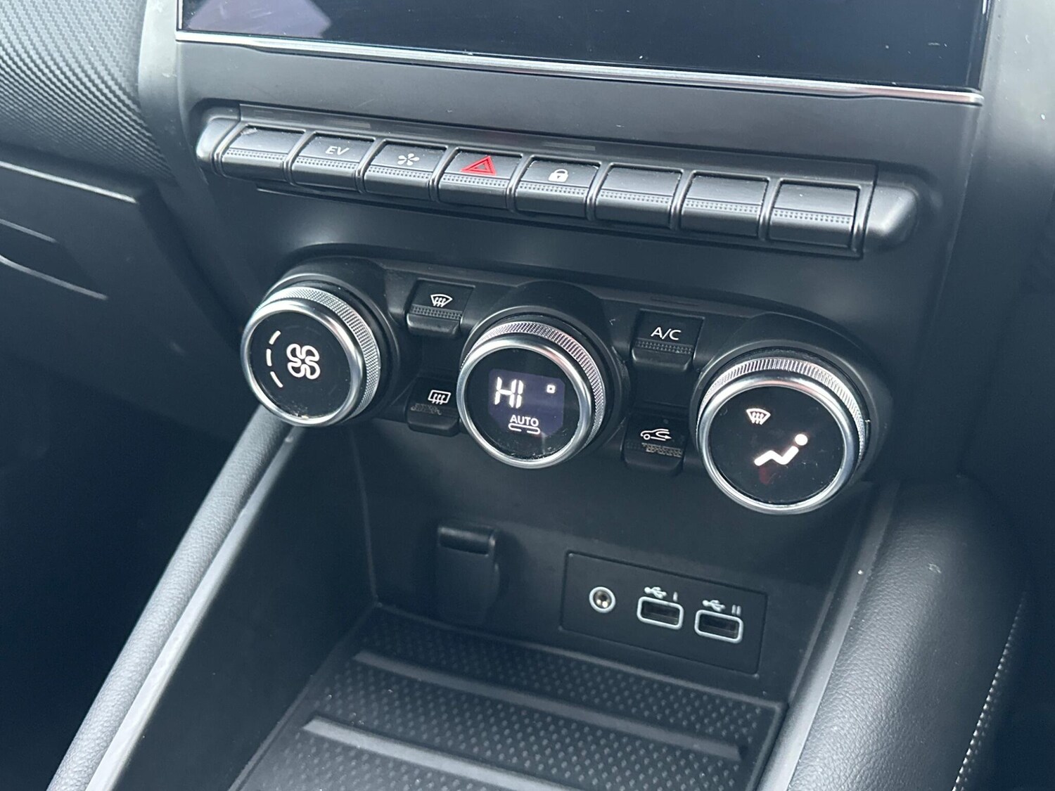 Used Renault Captur 2023 for sale - 77396615: Photo 20