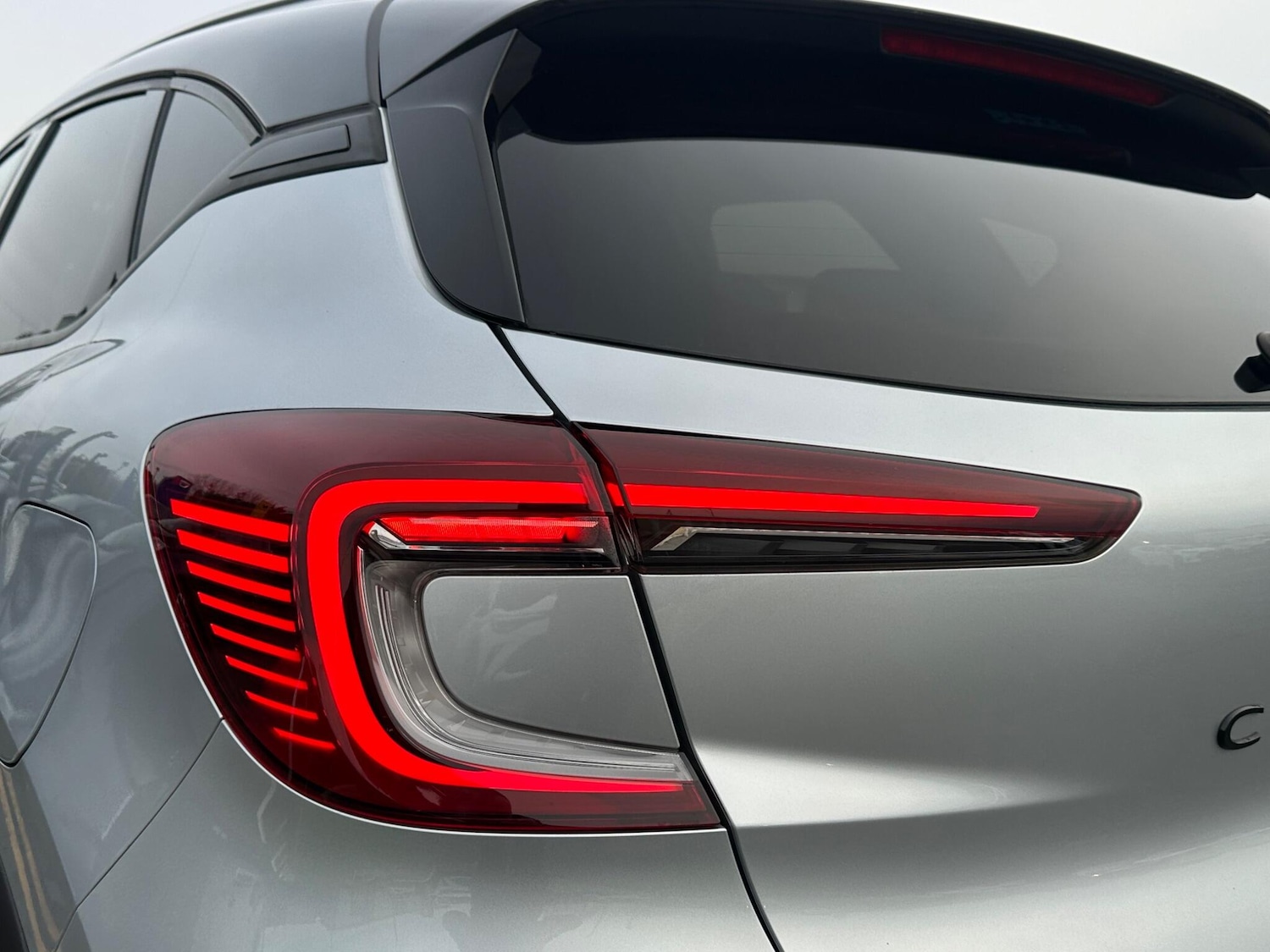 Used Renault Captur 2023 for sale - 77396615: Photo 40