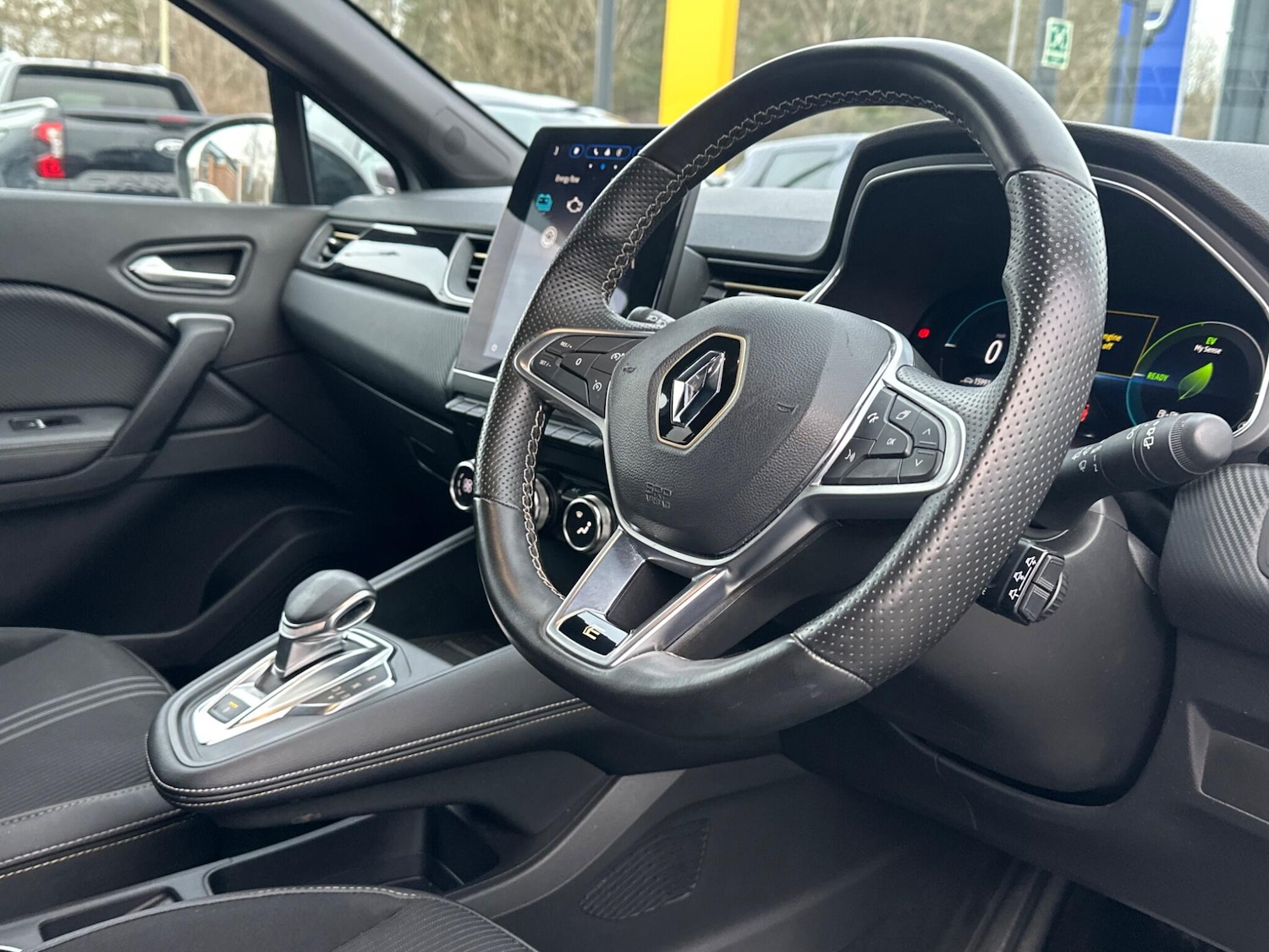 Used Renault Captur 2023 for sale - 77396615: Photo 42
