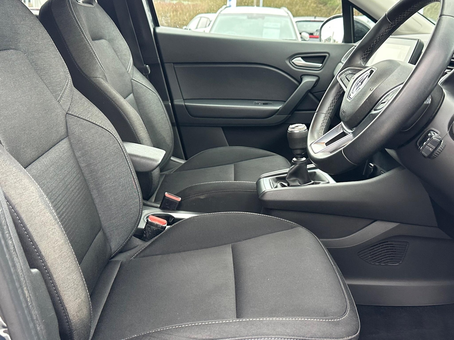 Used Renault Captur 2021 for sale - 77683490: Photo 12