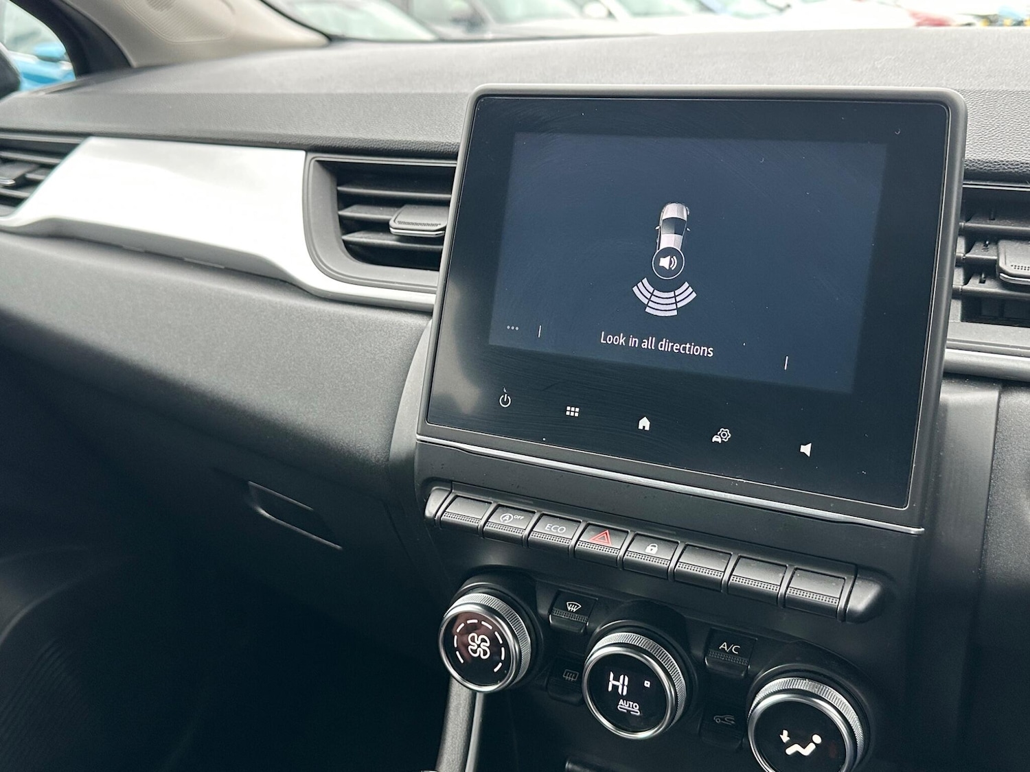 Used Renault Captur 2021 for sale - 77683490: Photo 19