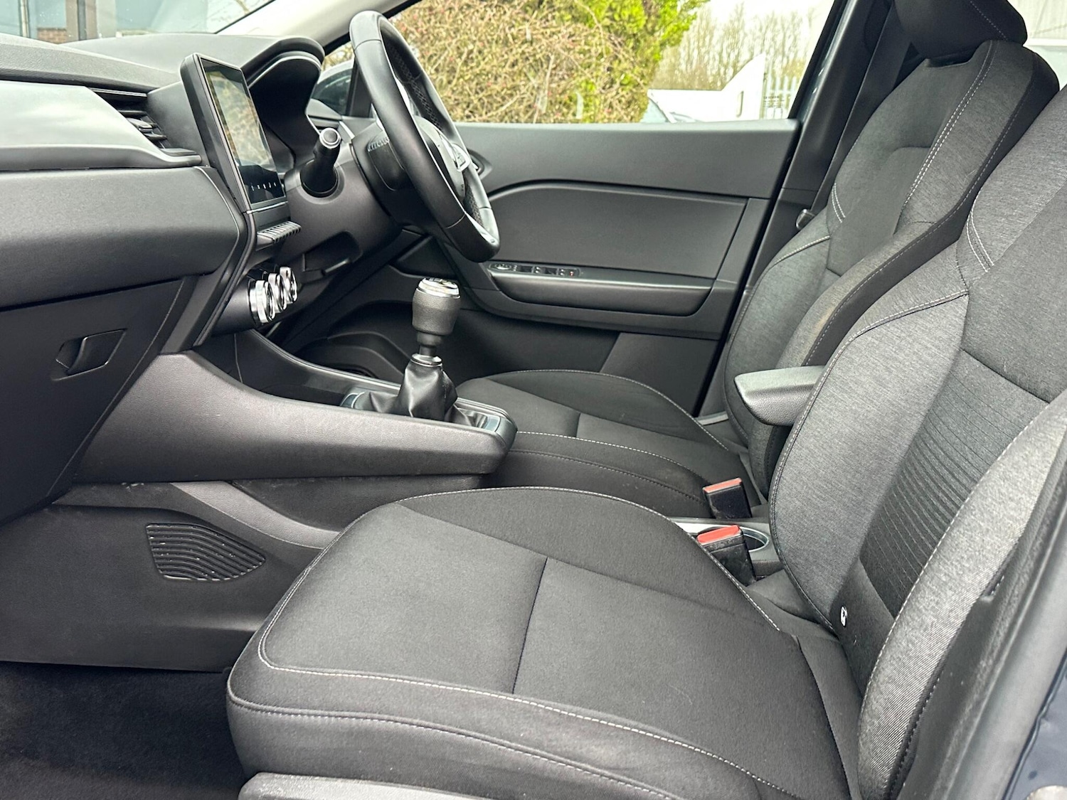 Used Renault Captur 2021 for sale - 77683490: Photo 23