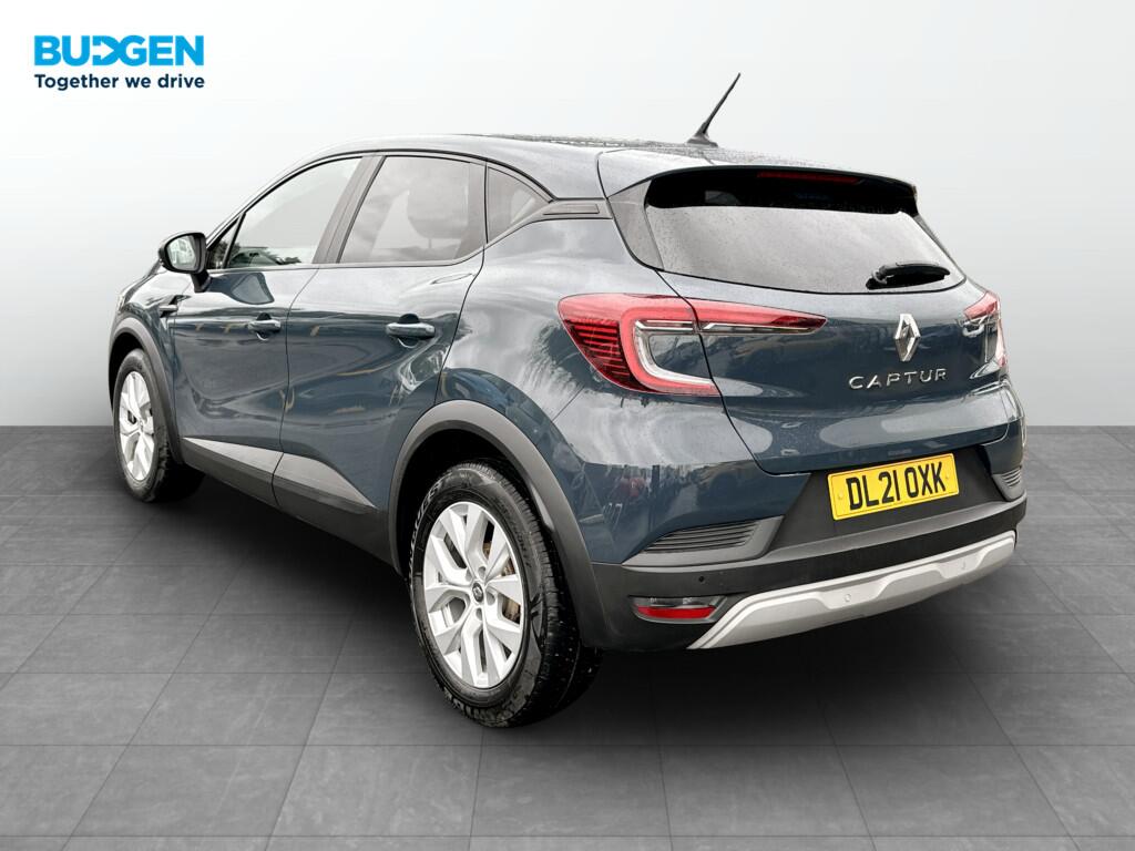 Used Renault Captur 2021 for sale - 77683490: Photo 3
