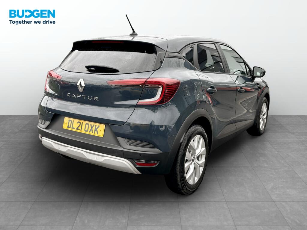 Used Renault Captur 2021 for sale - 77683490: Photo 4
