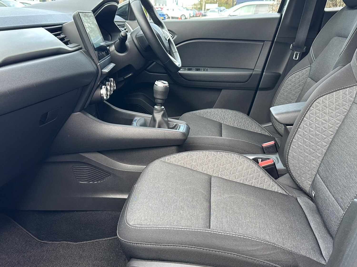 Used Renault Captur 2022 for sale - 77723728: Photo 29