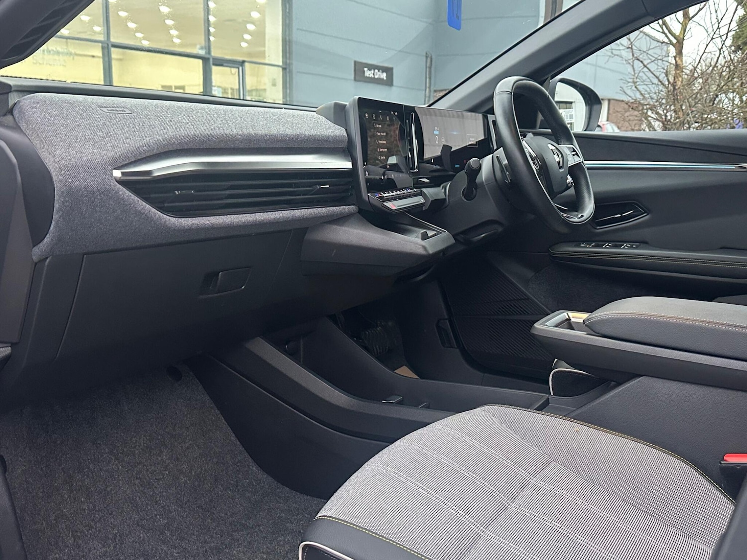 Used Renault Megane E Tech 2022 for sale - 77387452: Photo 11