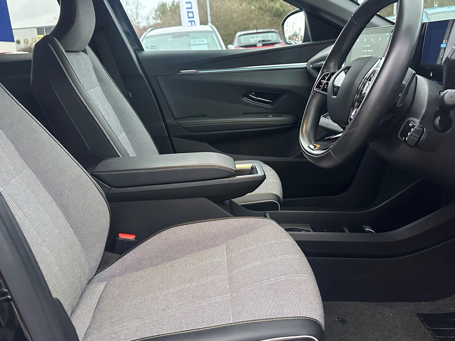 Used Renault Megane E Tech 2022 for sale - 77387452: Photo 13