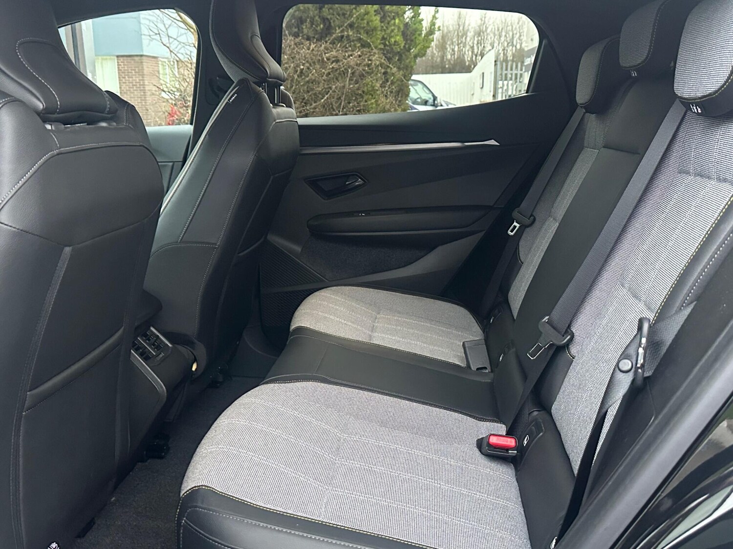 Used Renault Megane E Tech 2022 for sale - 77387452: Photo 15