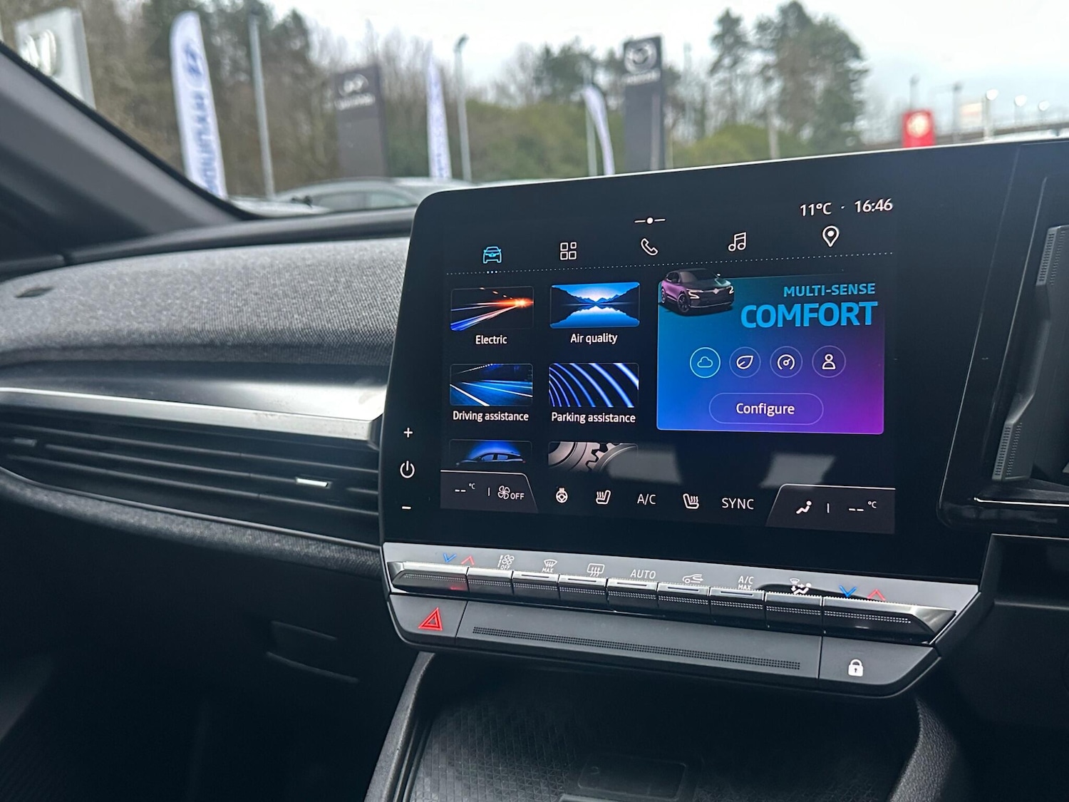 Used Renault Megane E Tech 2022 for sale - 77387452: Photo 27