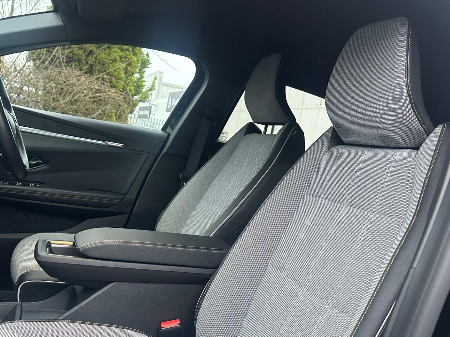 Used Renault Megane E Tech 2022 for sale - 77387452: Photo 29