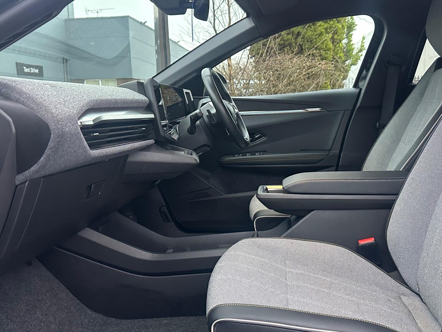 Used Renault Megane E Tech 2022 for sale - 77387452: Photo 30