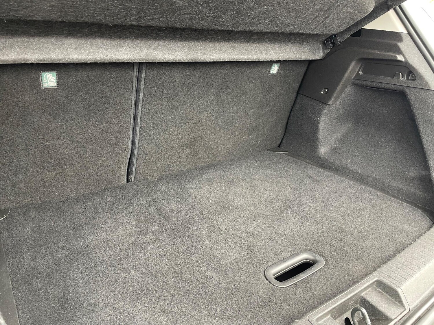 Used Renault Captur 2021 for sale - 76702228: Photo 28