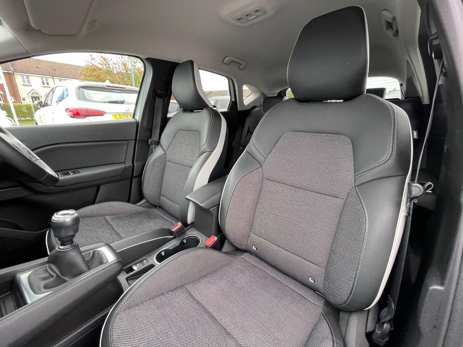 Used Renault Captur 2021 for sale - 76702228: Photo 49