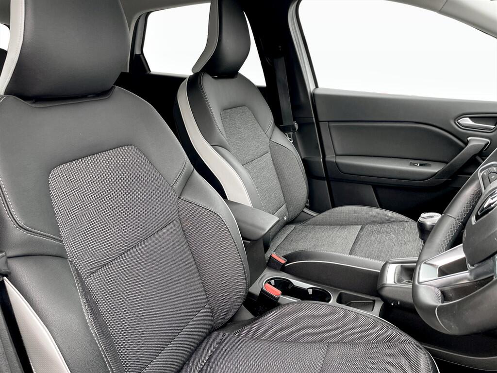 Used Renault Captur 2021 for sale - 76702228: Photo 9