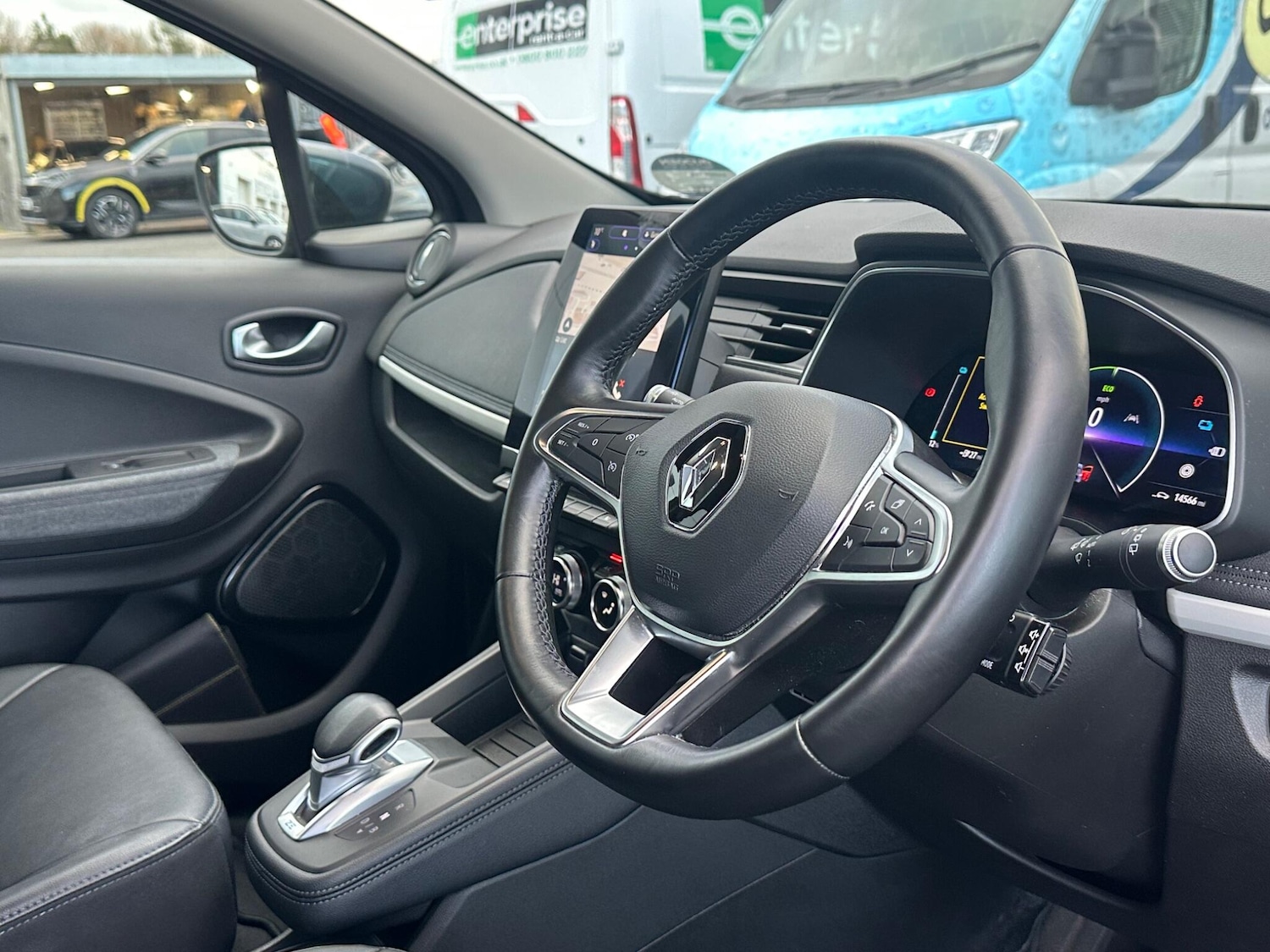 Used Renault Zoe 2022 for sale - 77029108: Photo 10