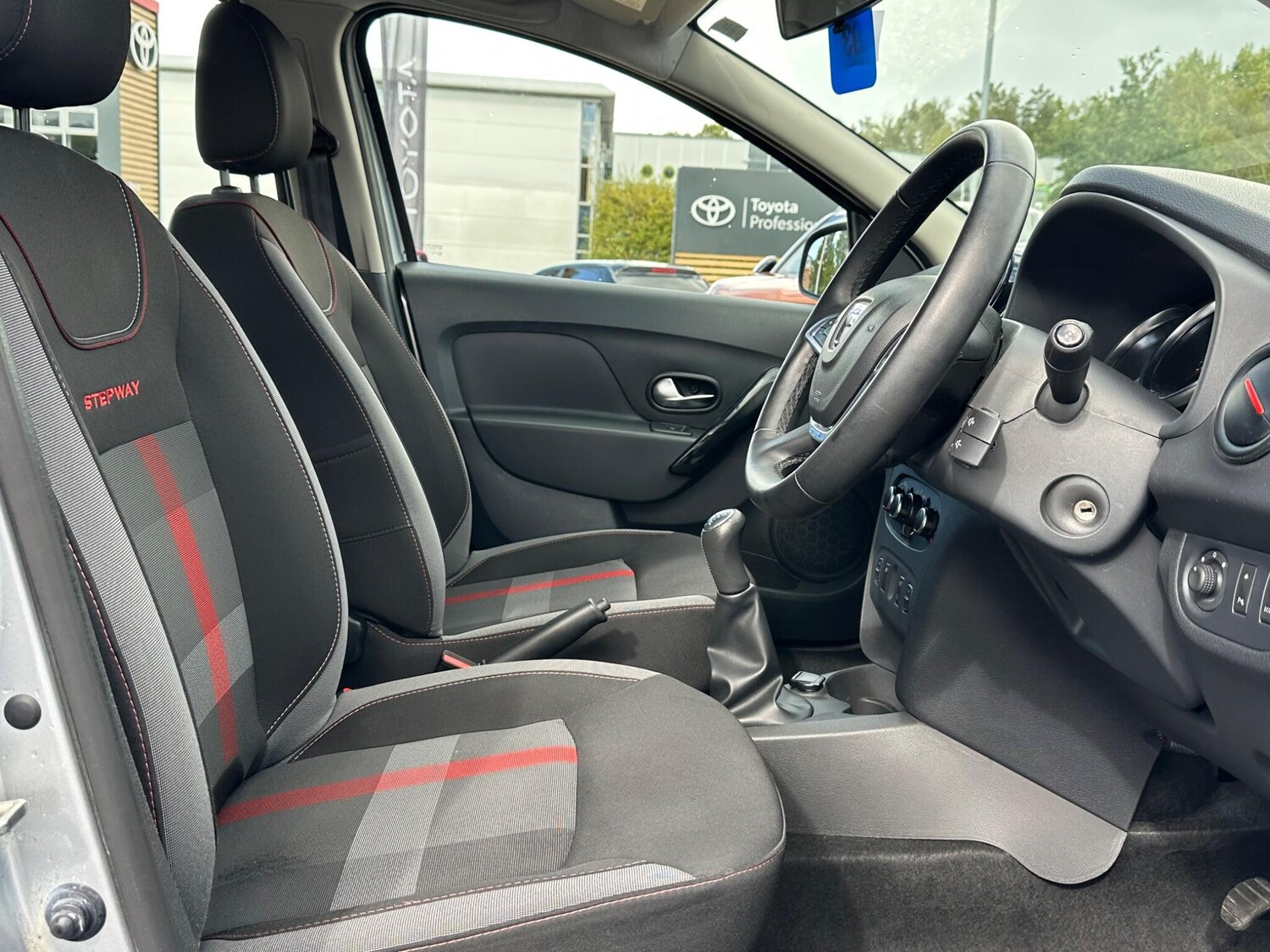Used Dacia Sandero Stepway 2020 for sale - 75904730: Photo 22