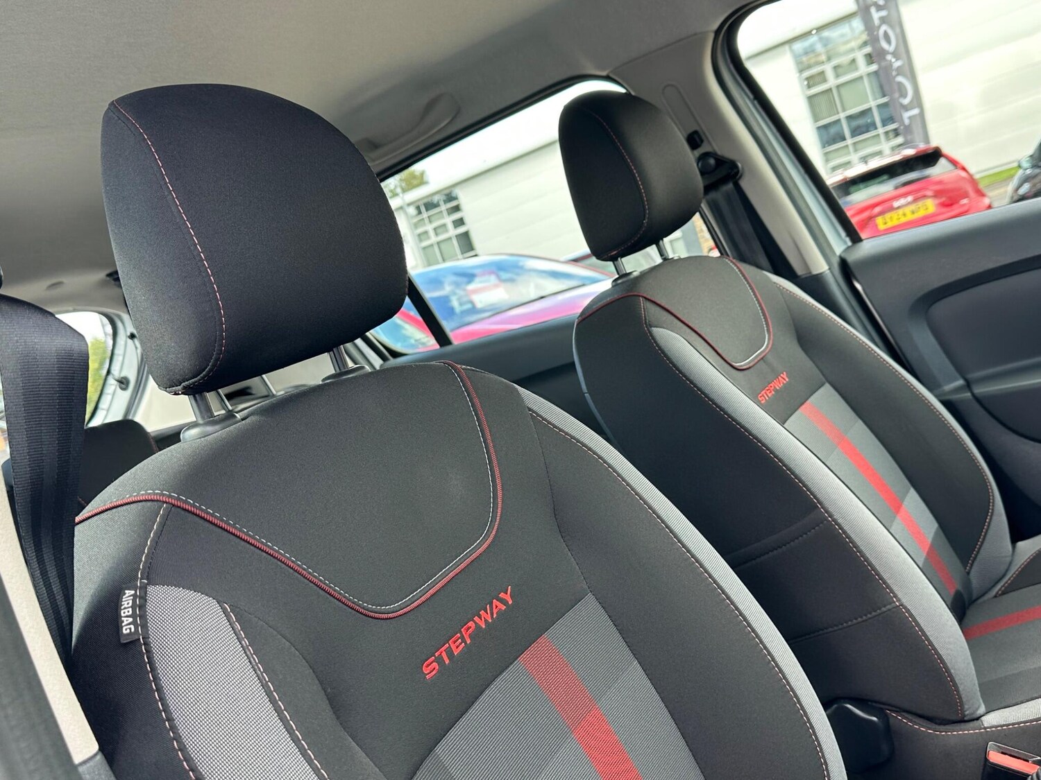 Used Dacia Sandero Stepway 2020 for sale - 75904730: Photo 27