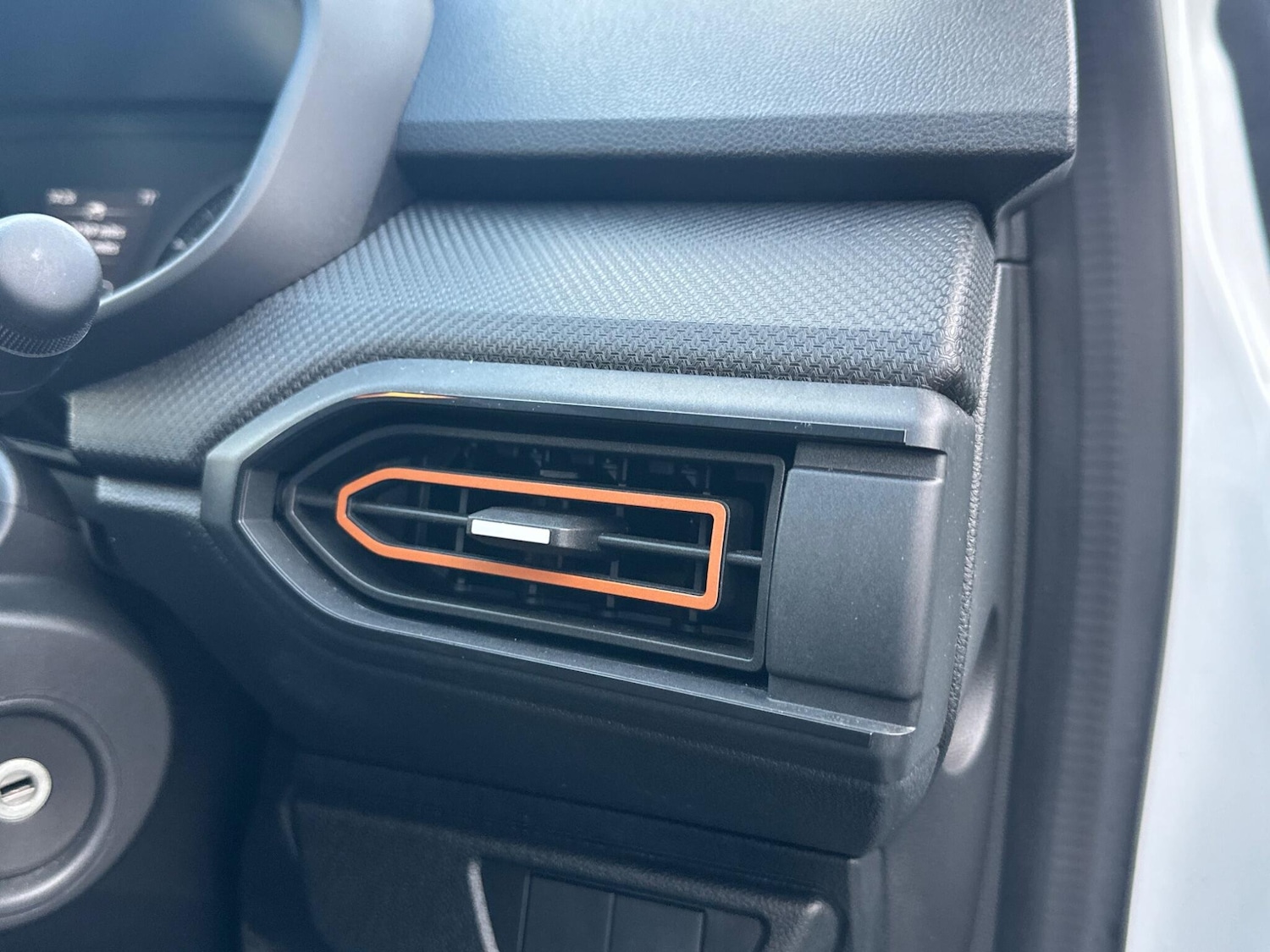 Used Dacia Sandero Stepway 2023 for sale - 76899127: Photo 16