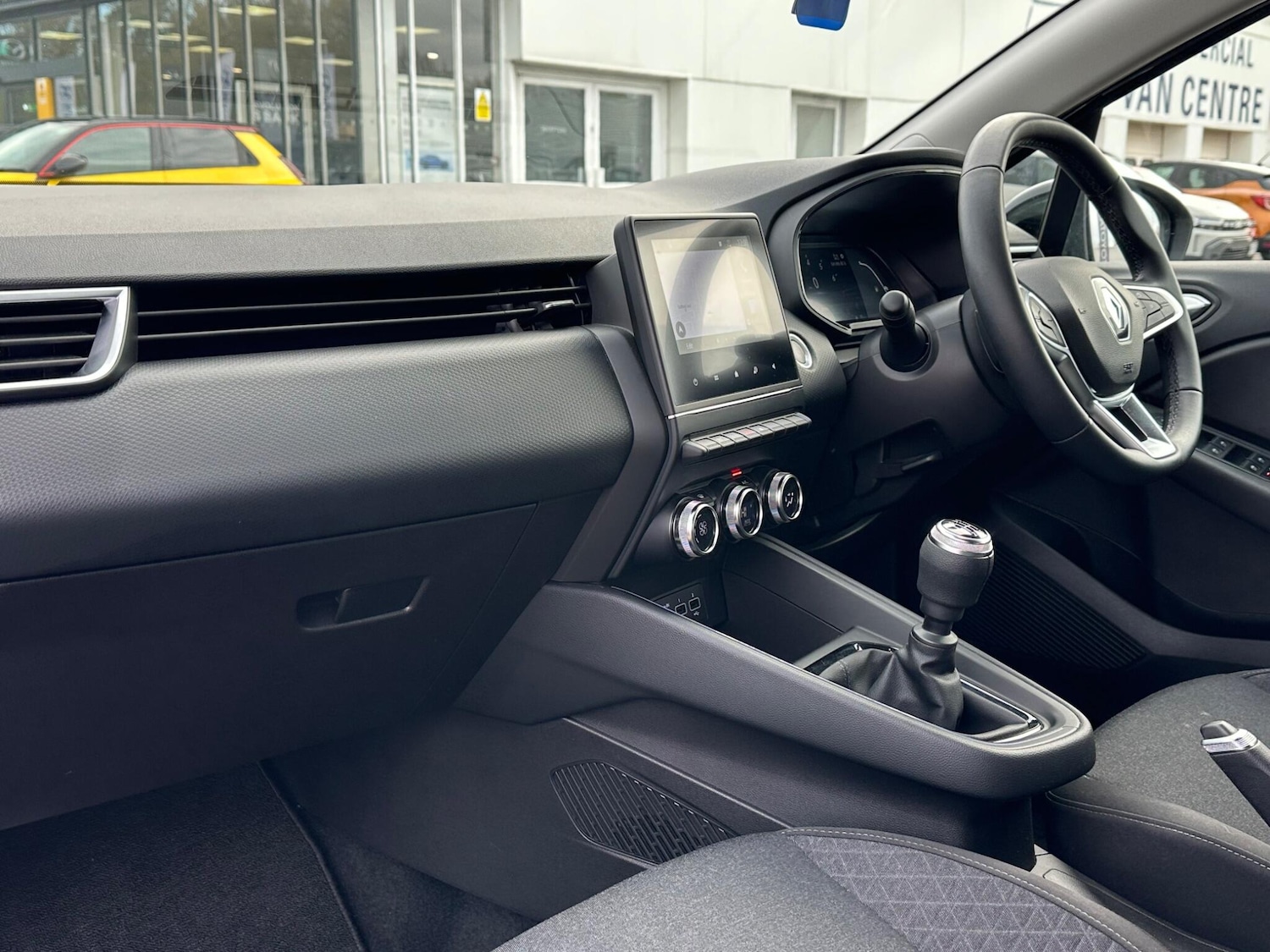 Used Renault Clio 2022 for sale - 76701738: Photo 9