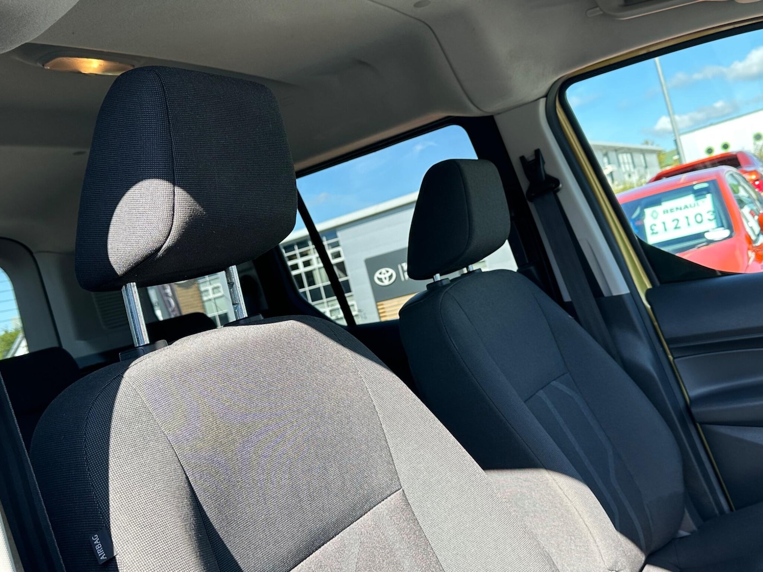 Used Ford Tourneo Connect 2016 for sale - 76031958: Photo 15