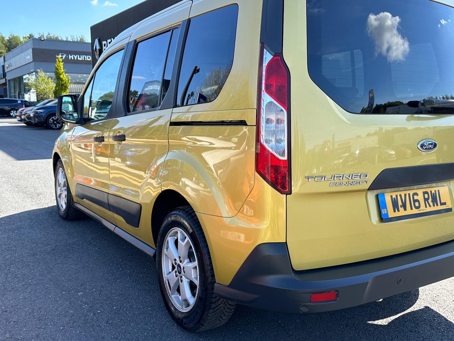 Used Ford Tourneo Connect 2016 for sale - 76031958: Photo 8