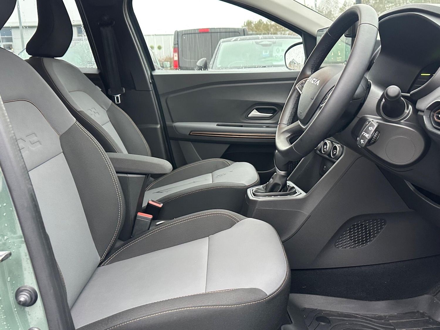 Used Dacia Jogger 2025 for sale - 76965115: Photo 12