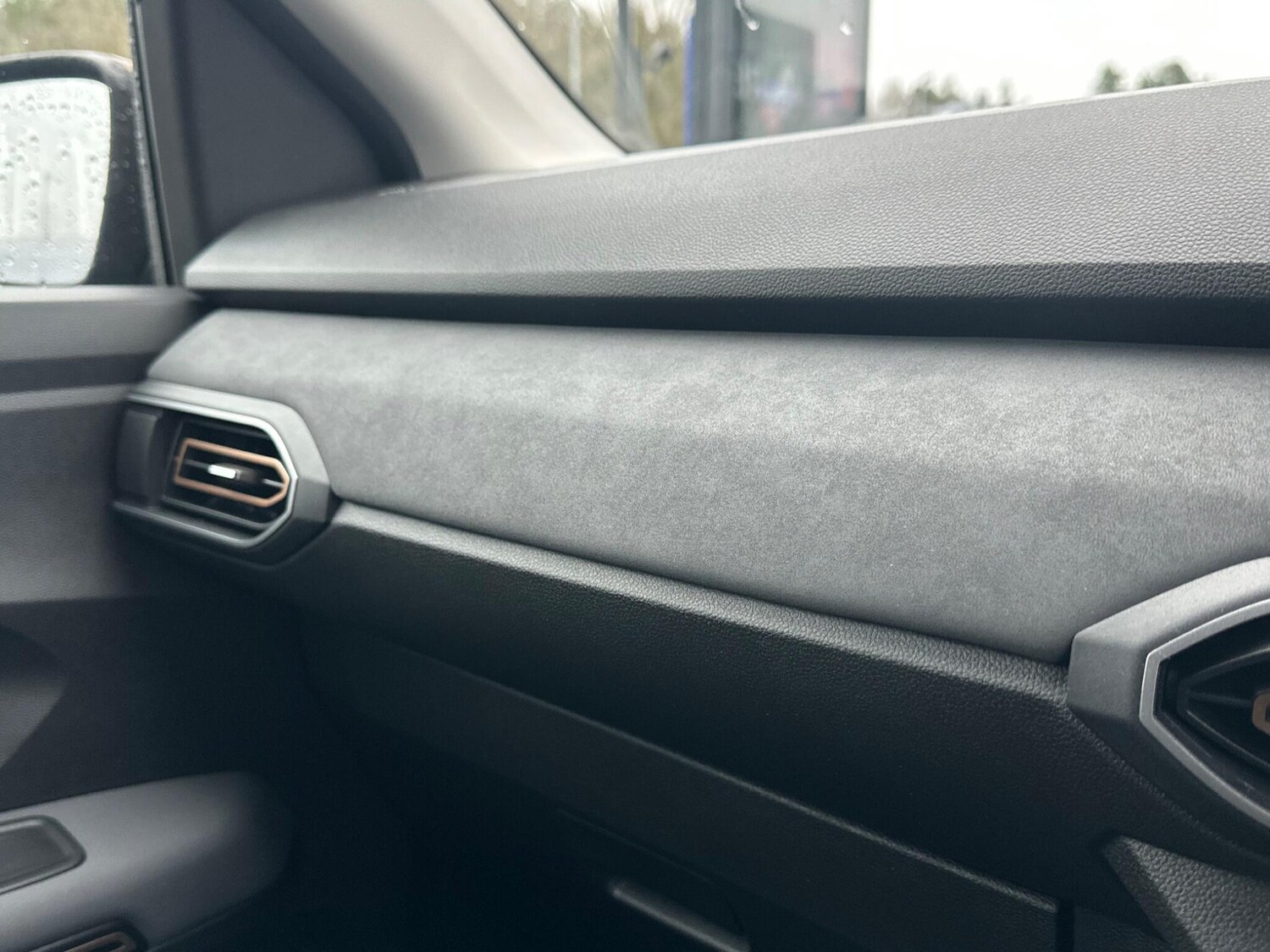 Used Dacia Jogger 2025 for sale - 76965115: Photo 40