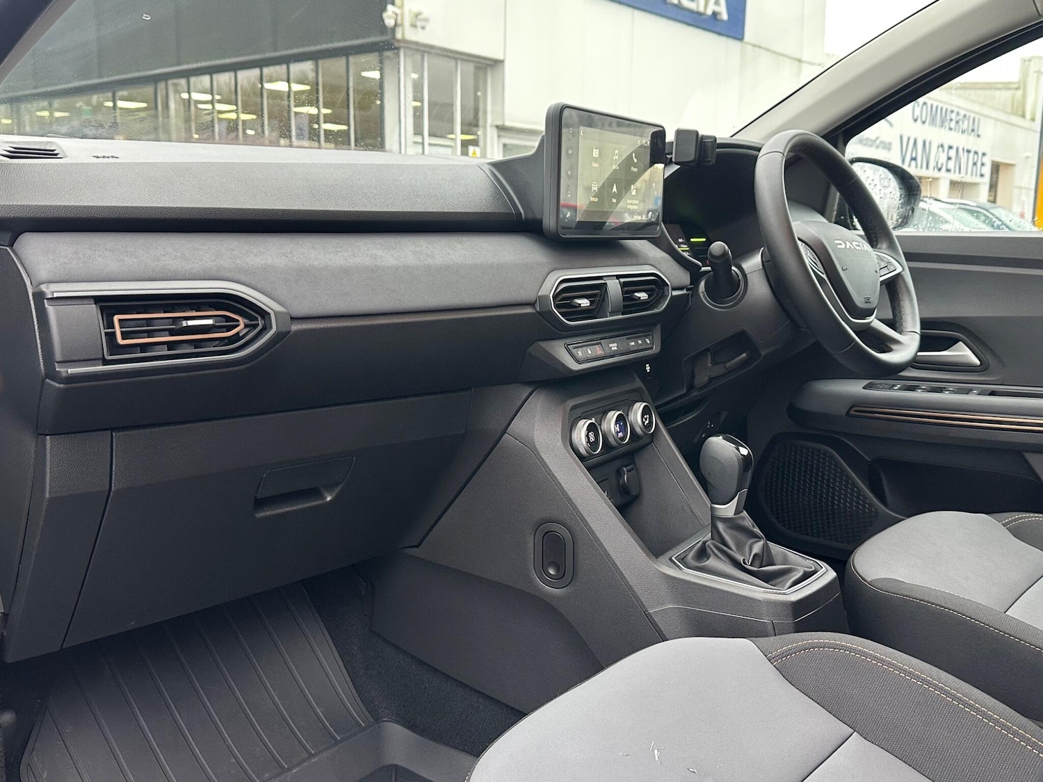 Used Dacia Jogger 2025 for sale - 76965115: Photo 8