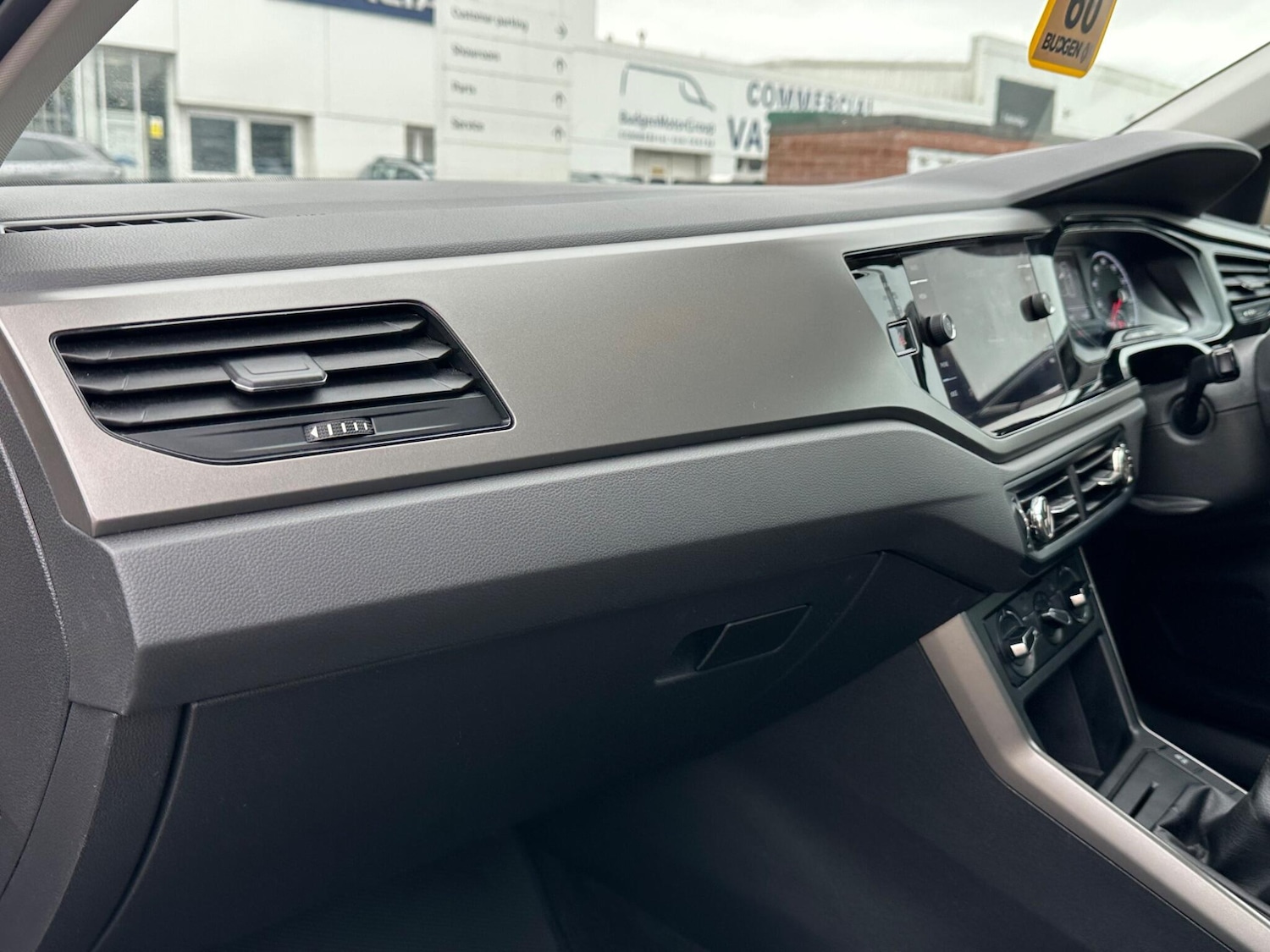 Used Volkswagen Polo 2018 for sale - 76214245: Photo 11