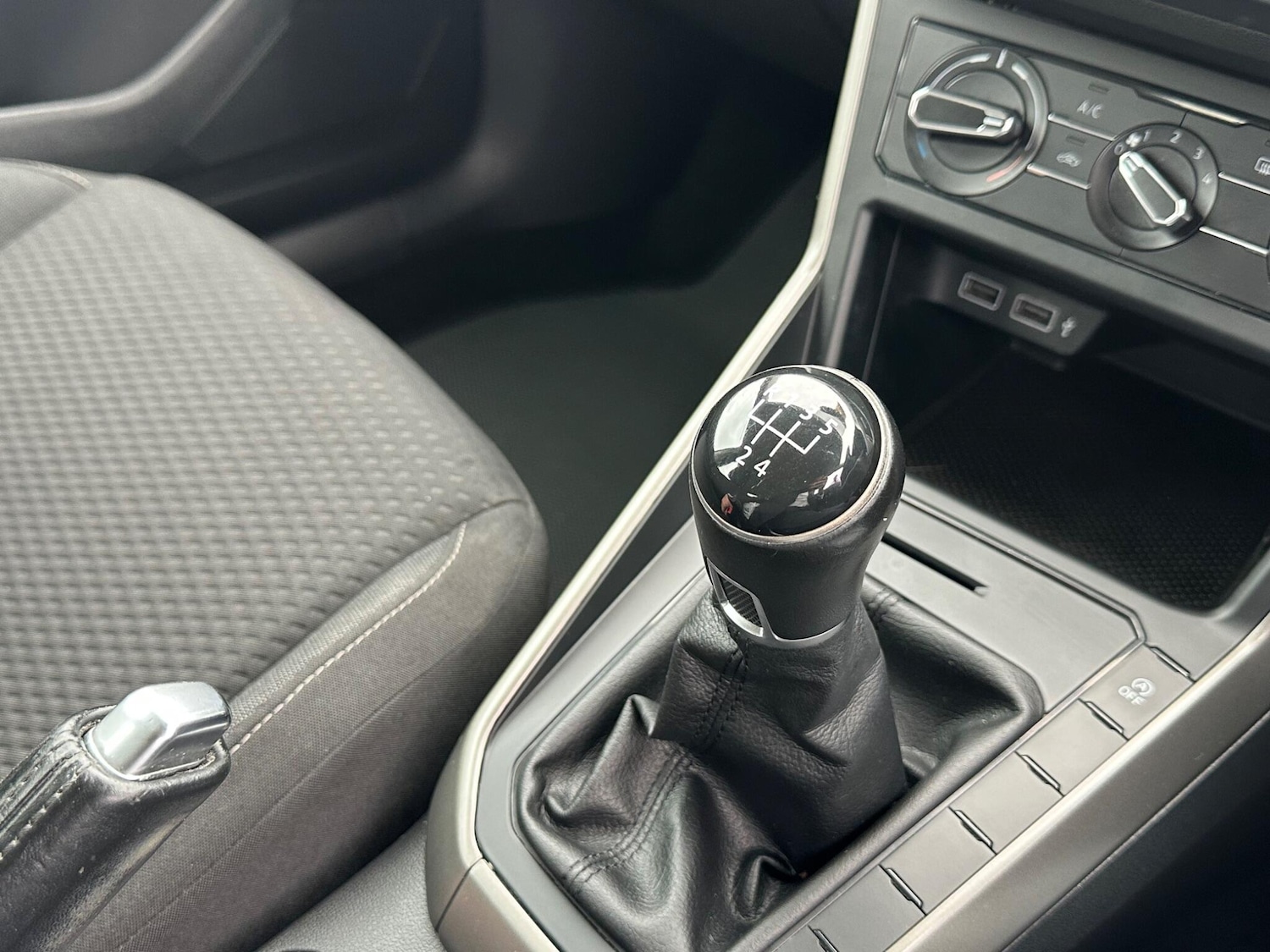 Used Volkswagen Polo 2018 for sale - 76214245: Photo 13