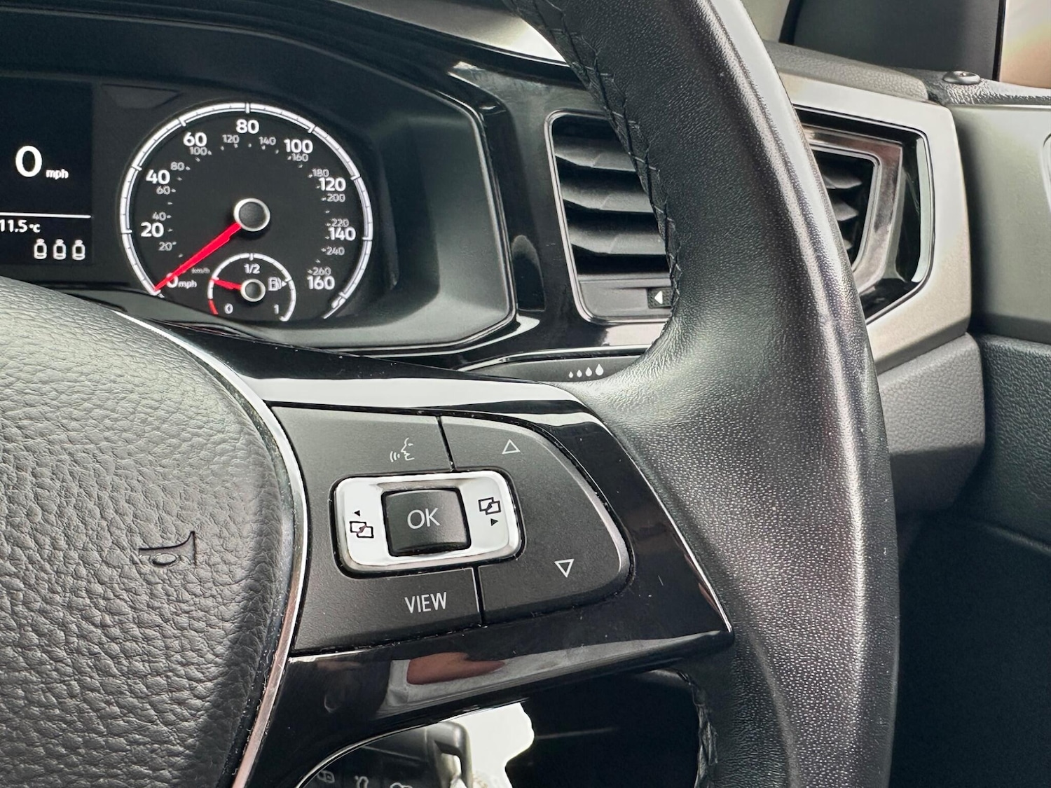 Used Volkswagen Polo 2018 for sale - 76214245: Photo 16