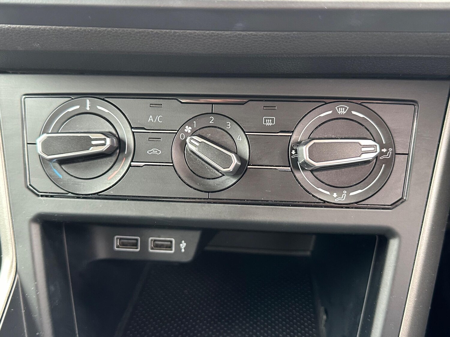 Used Volkswagen Polo 2018 for sale - 76214245: Photo 17