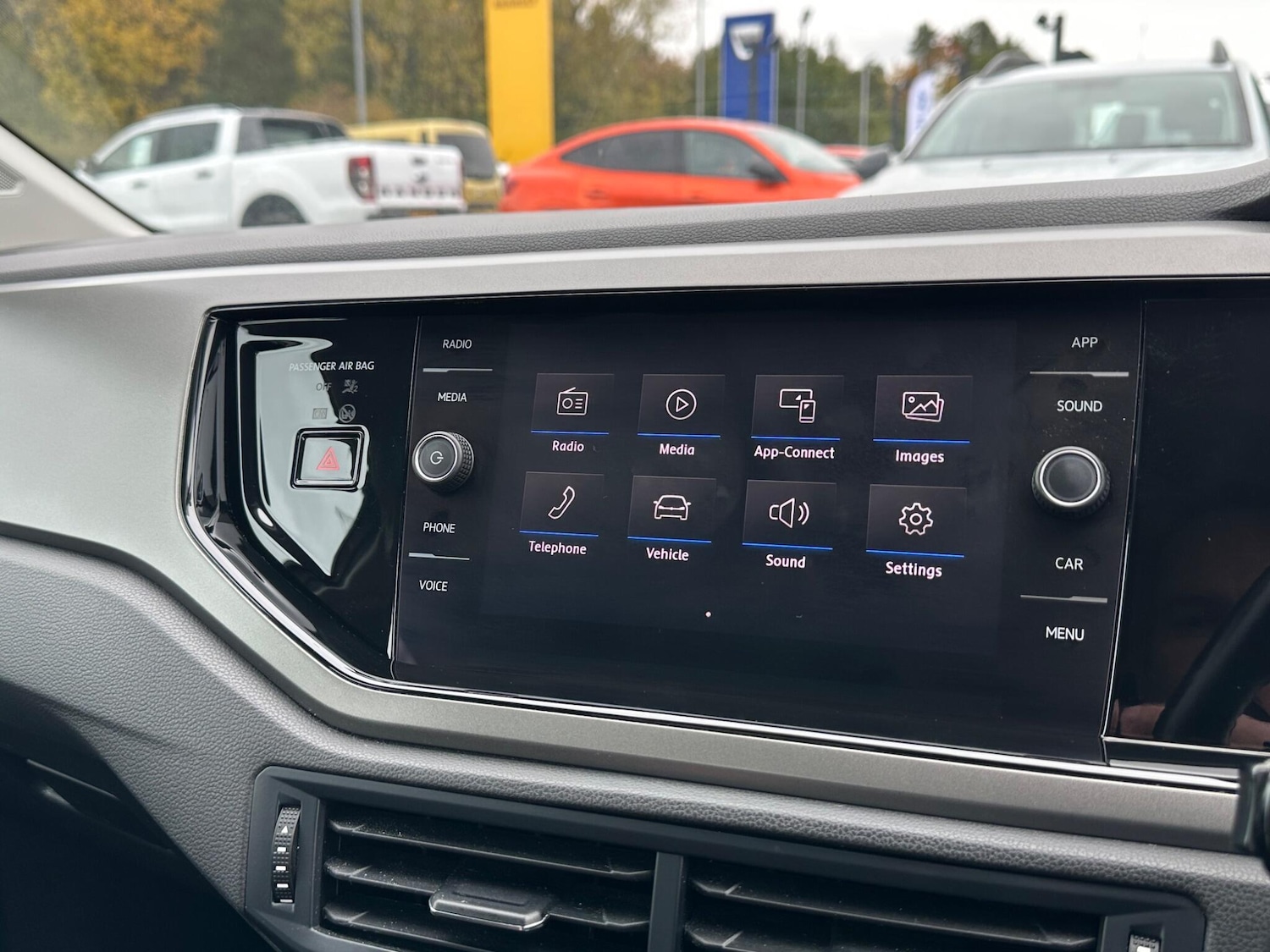 Used Volkswagen Polo 2018 for sale - 76214245: Photo 24