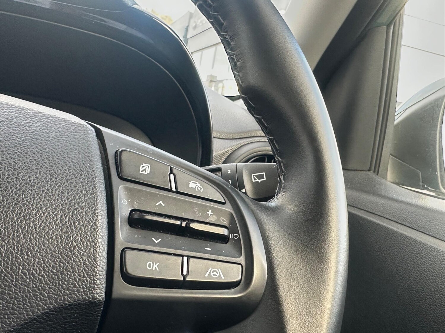 Used Hyundai i10 2024 for sale - 77838855: Photo 15