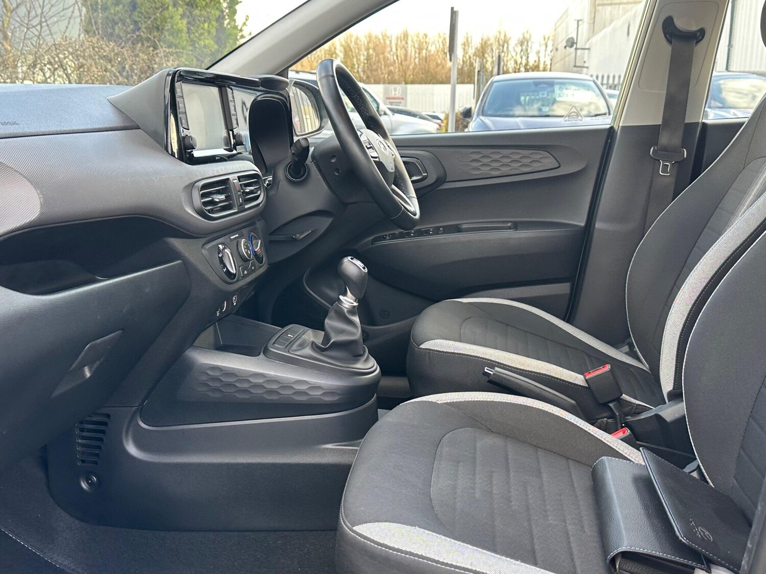 Used Hyundai i10 2024 for sale - 77838855: Photo 23