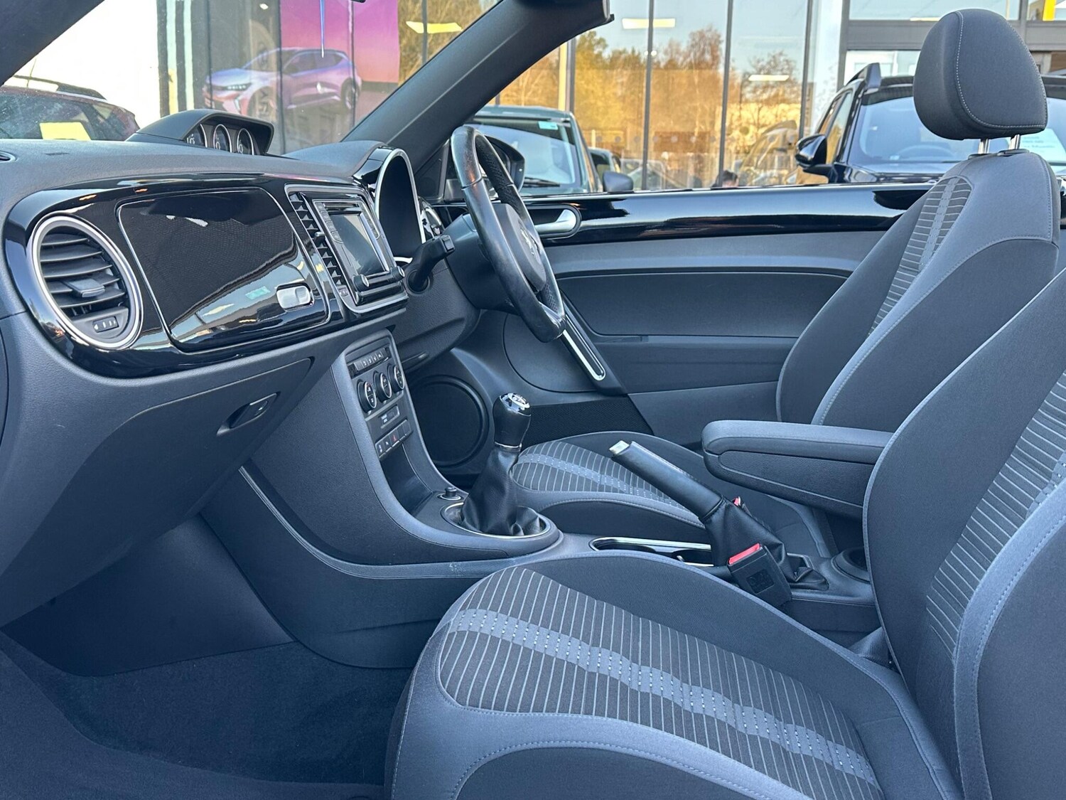 Used Volkswagen Beetle 2016 for sale - 76549146: Photo 31