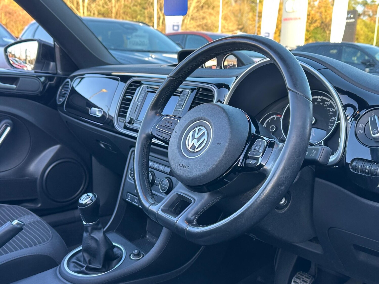 Used Volkswagen Beetle 2016 for sale - 76549146: Photo 36