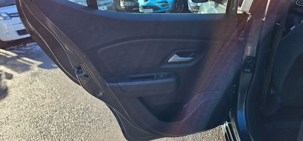 Used Dacia Sandero Stepway 2024 for sale - 73589801: Photo 30