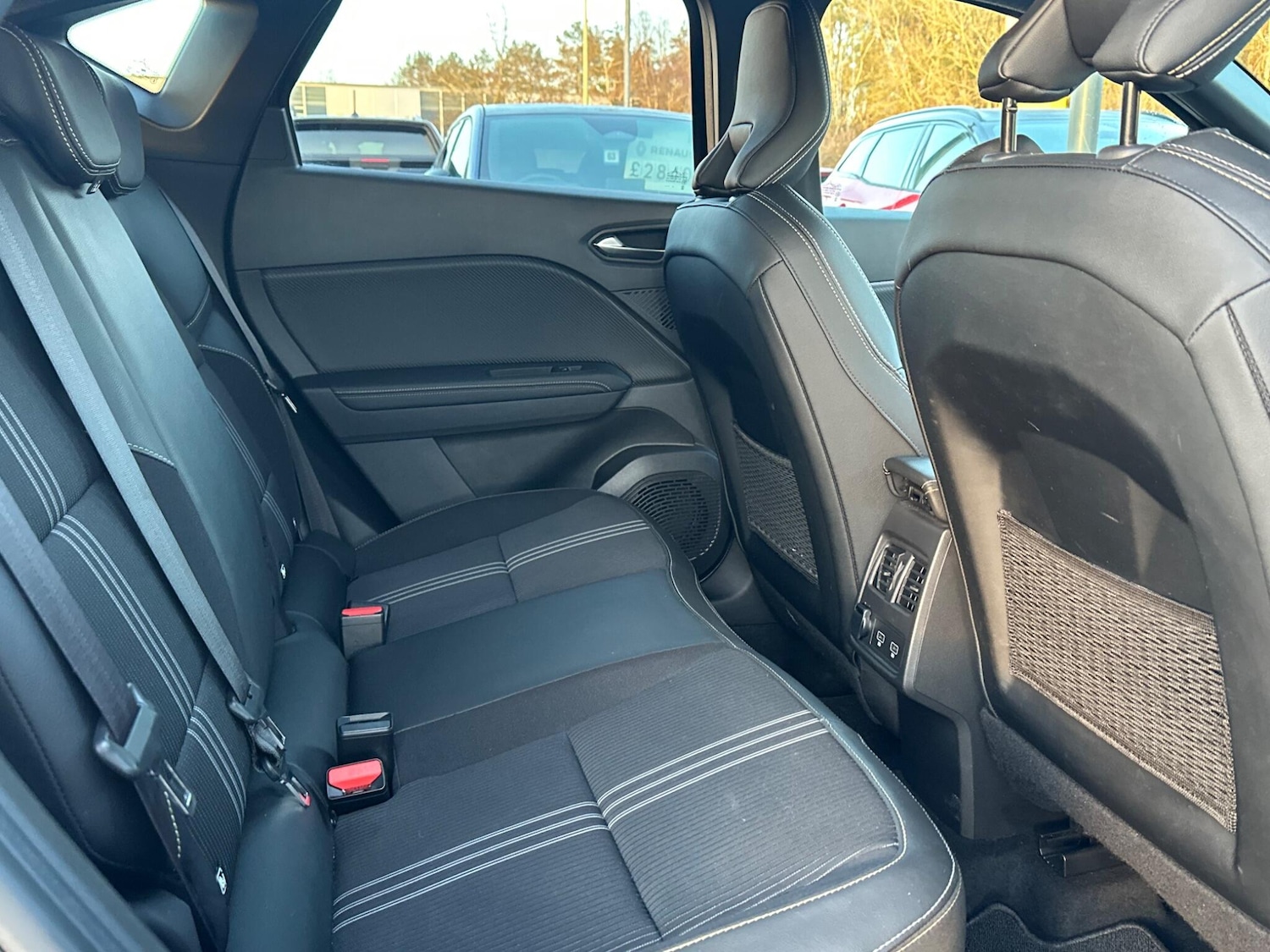 Used Renault Captur 2023 for sale - 77396269: Photo 18