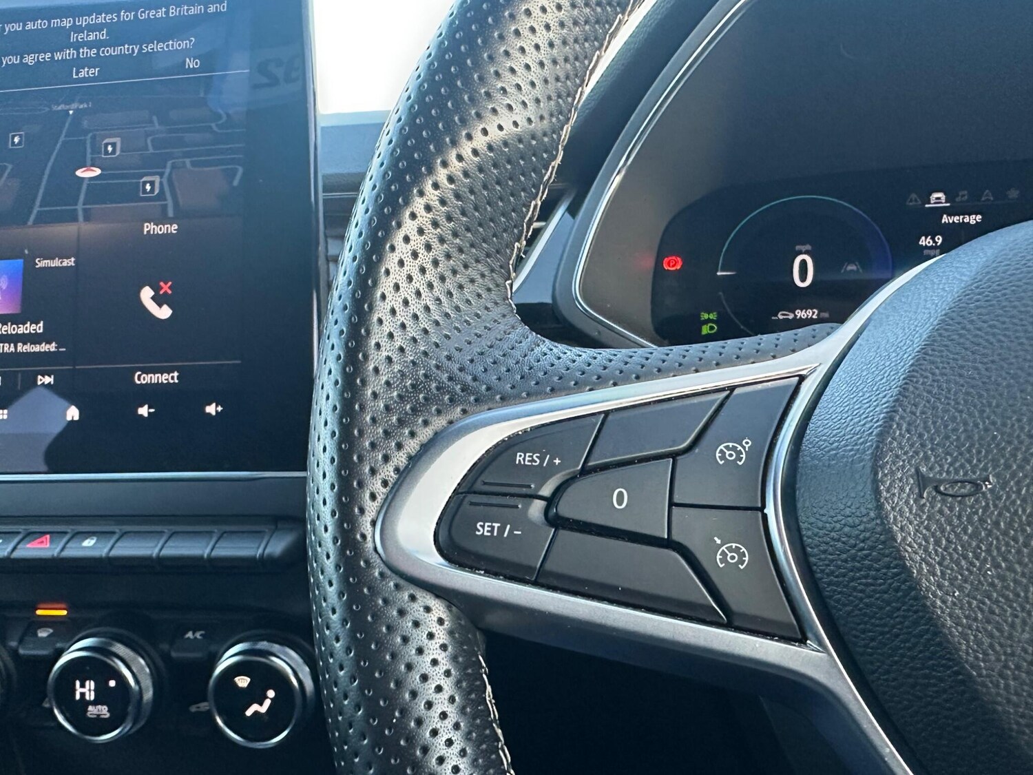 Used Renault Captur 2023 for sale - 77396269: Photo 19