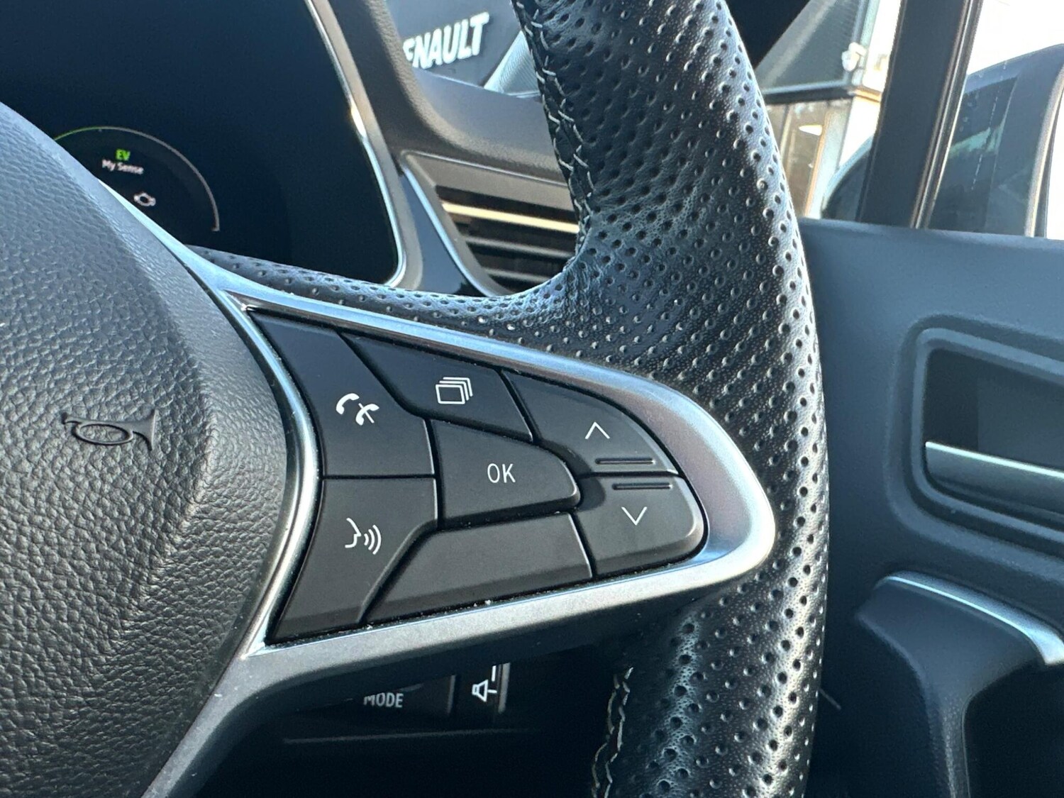 Used Renault Captur 2023 for sale - 77396269: Photo 20