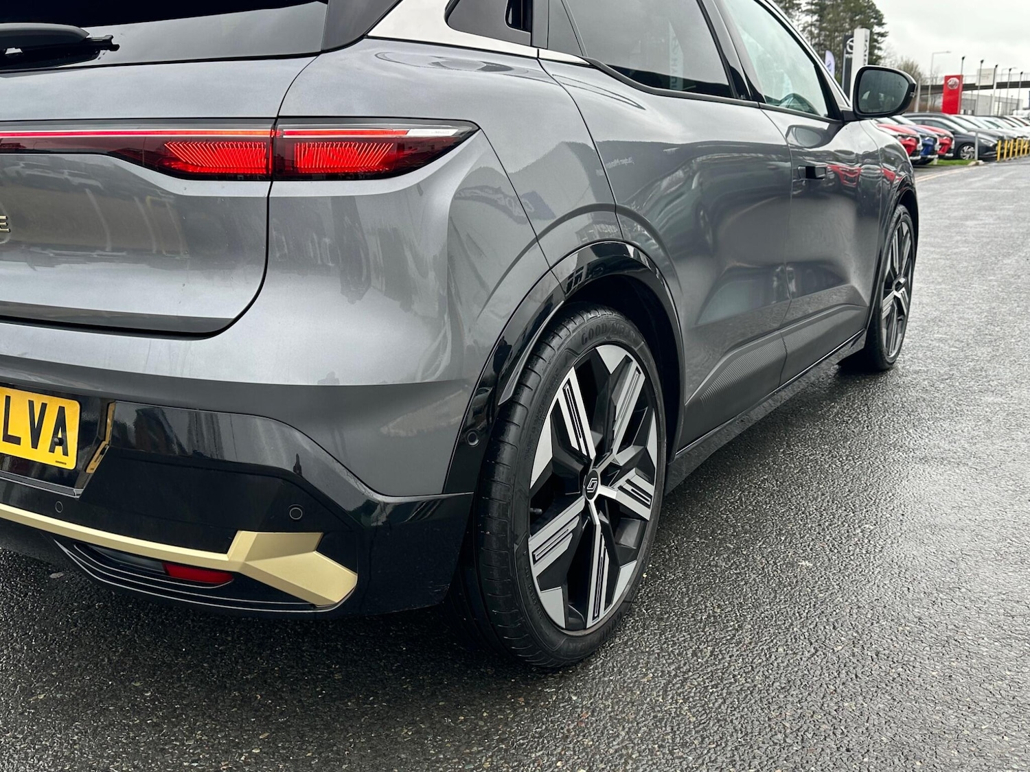 Used Renault Megane E Tech 2022 for sale - 77387541: Photo 10