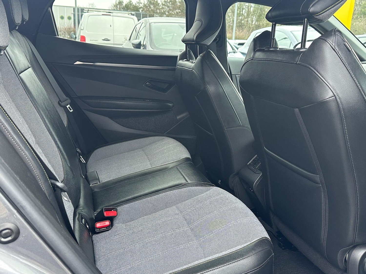 Used Renault Megane E Tech 2022 for sale - 77387541: Photo 13