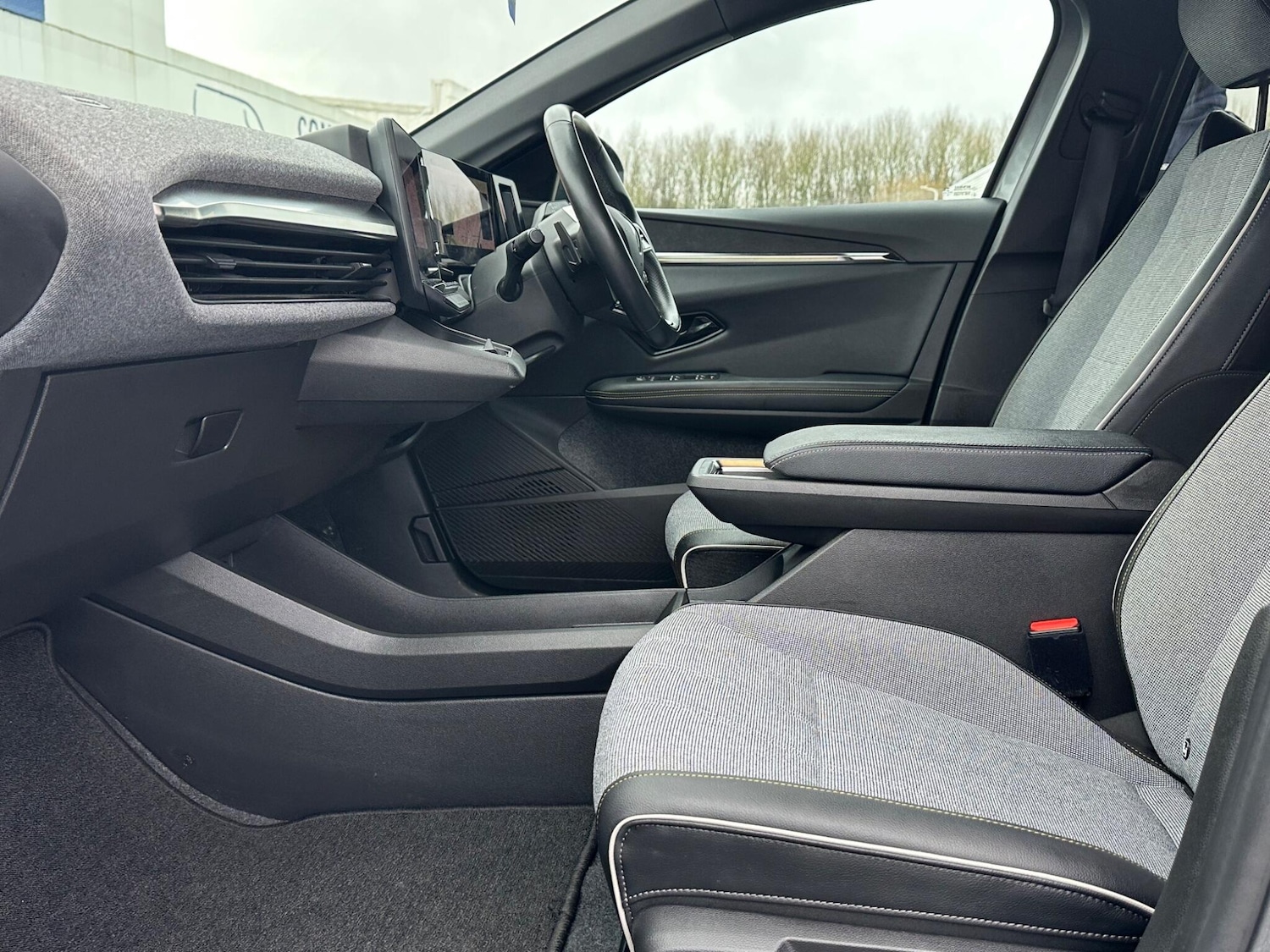 Used Renault Megane E Tech 2022 for sale - 77387541: Photo 24