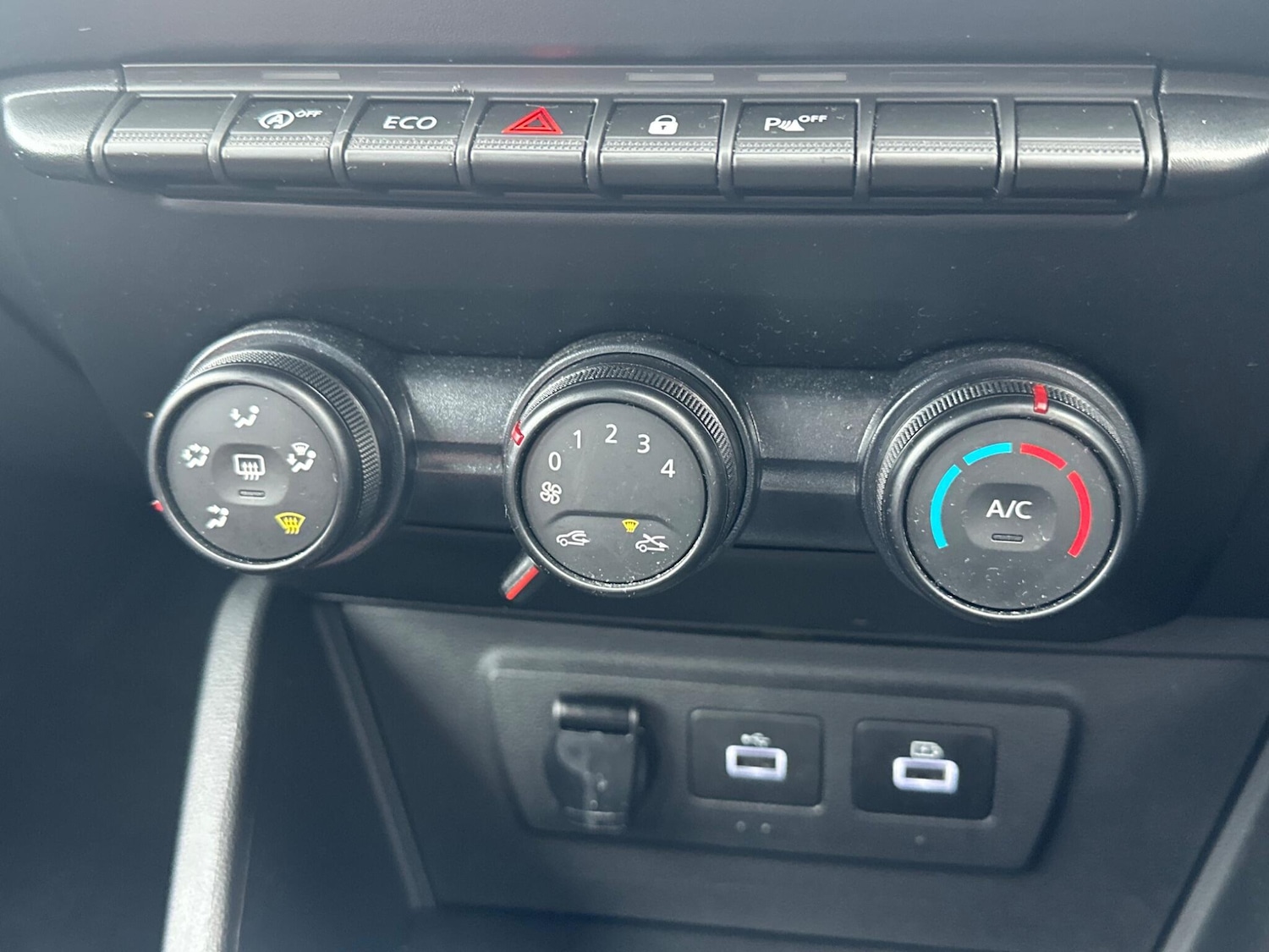 Used Dacia Duster 2023 for sale - 77496346: Photo 35