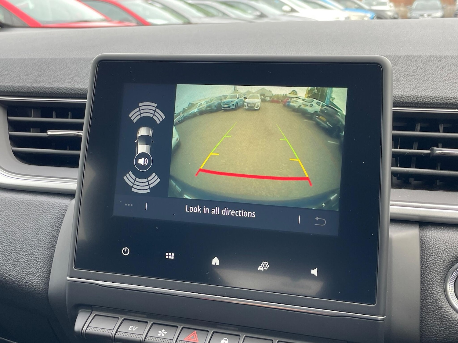 Used Renault Captur 2023 for sale - 76701208: Photo 51