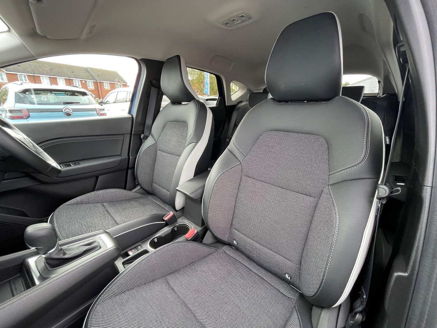 Used Renault Captur 2023 for sale - 76701208: Photo 59