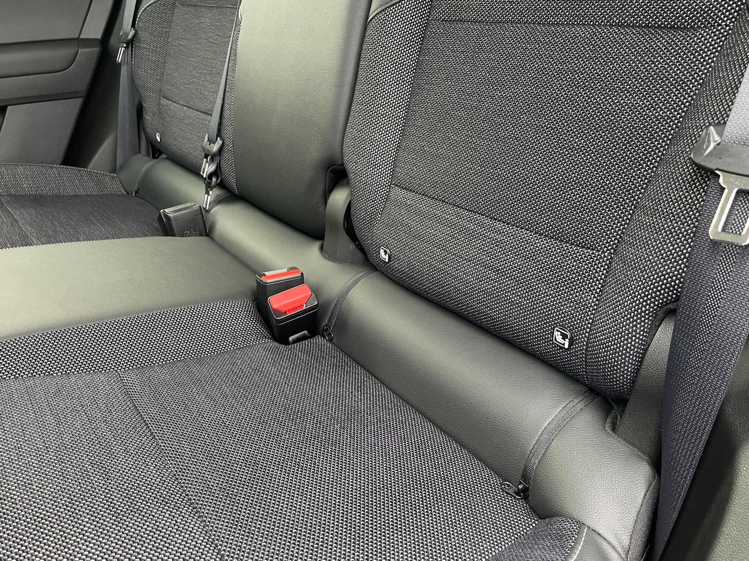 Used Renault Captur 2023 for sale - 76701208: Photo 63