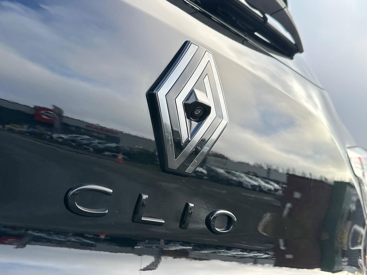 Used Renault Clio 2025 for sale - 76781648: Photo 37