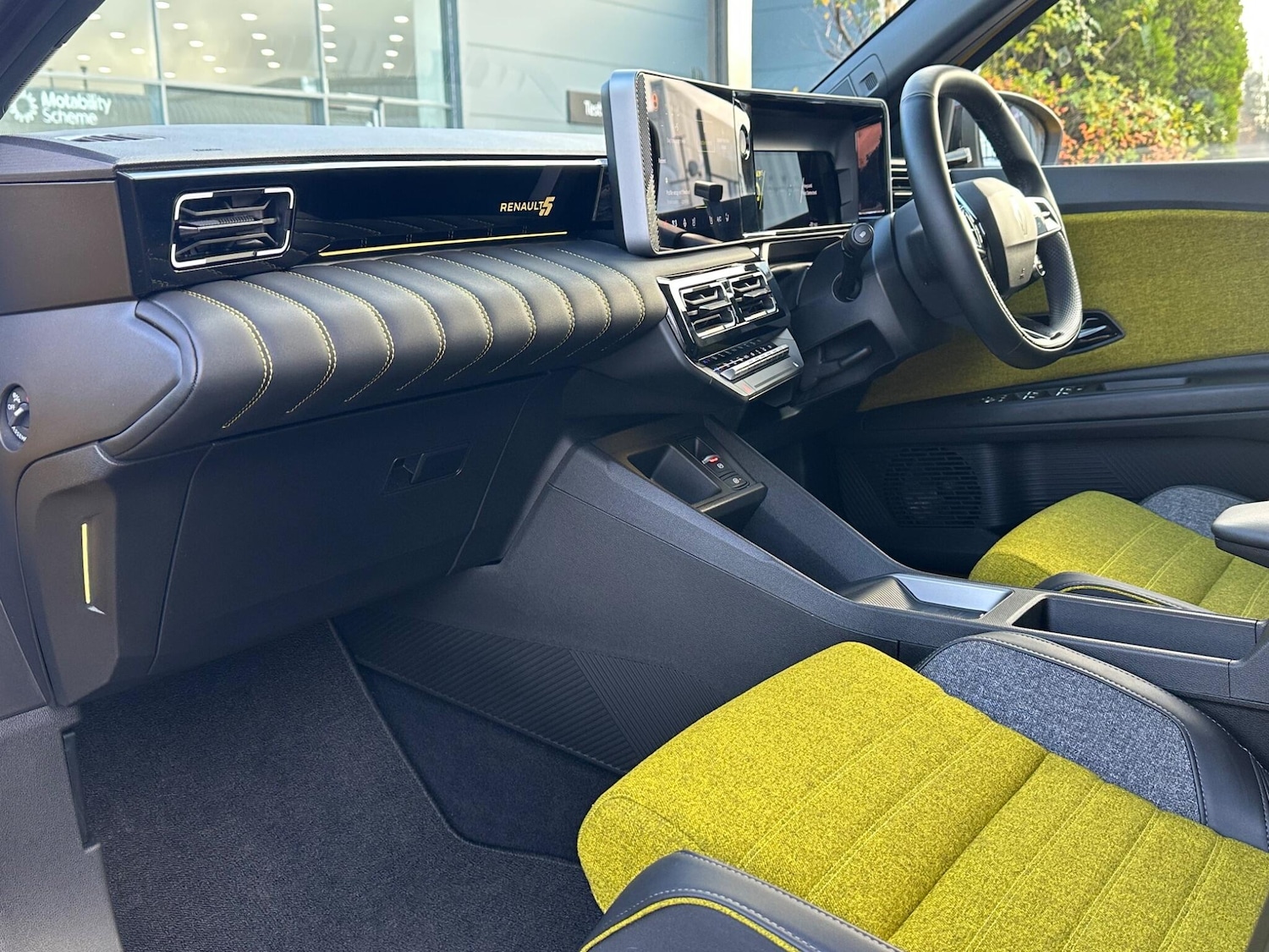 Used Renault 5 2025 for sale - 76801814: Photo 11
